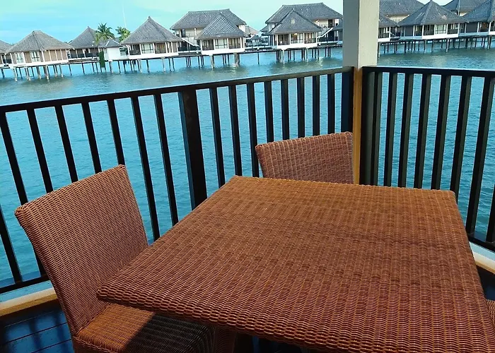 St8 Sepang Golden Palmtree Family Villa 2 Bedroom